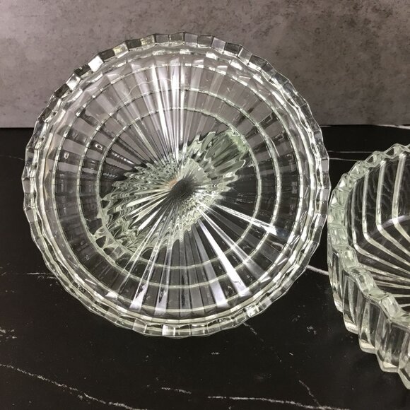 Jeannette Glass Clear Glass Swan Powder Jar Trinket Box - Picture 7 of 10